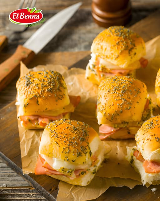 Mini-buns dorés garnis de charcuterie El Benna